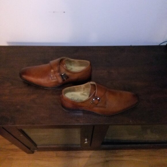 Men dress shoes